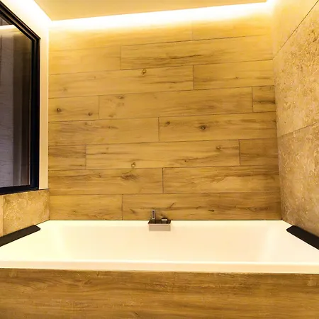Loft Cocoon Spa Nimes Exterior photo